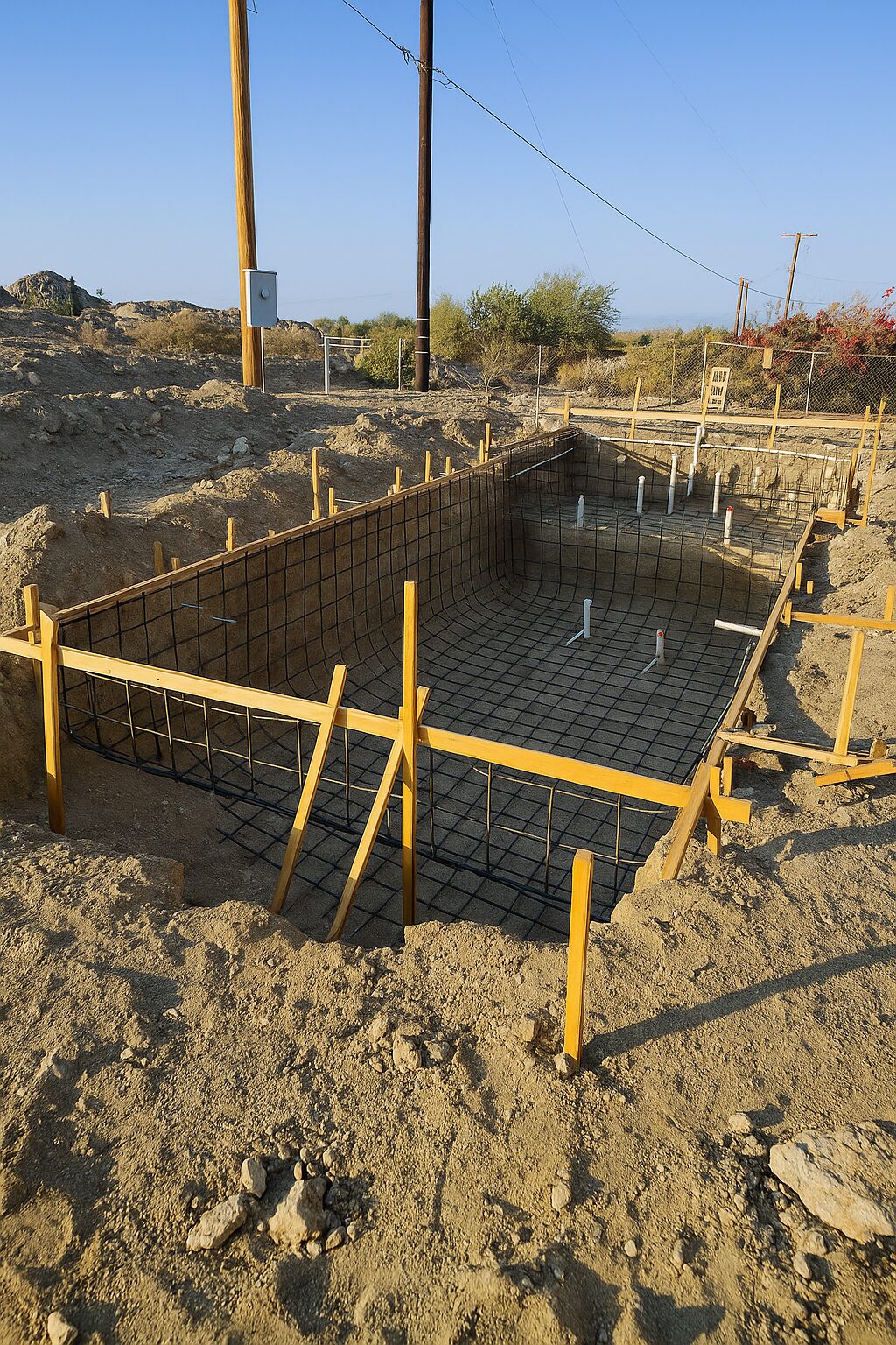 pool builders Palm Springs