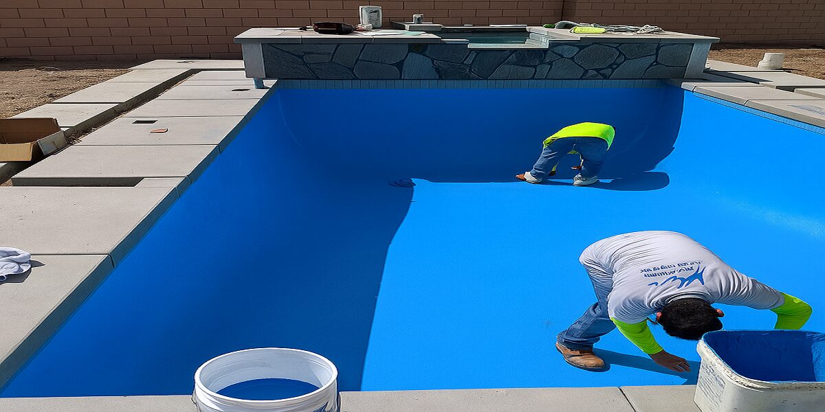 best time to build a pool in Palm Springs