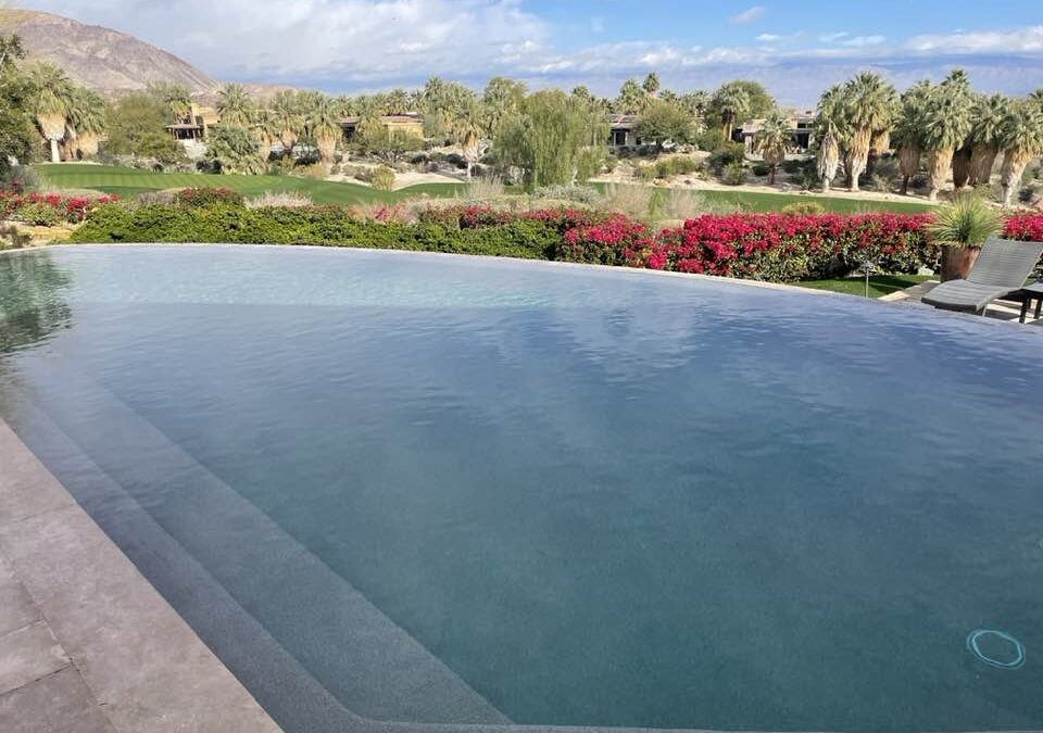 Desert Plunge Pools: The Compact, Cool Trend Sweeping Palm Springs